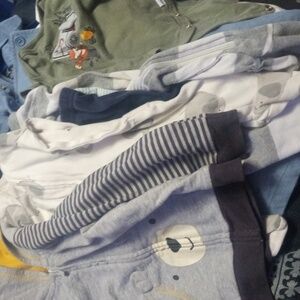 Baby boys mystery lot 10 items